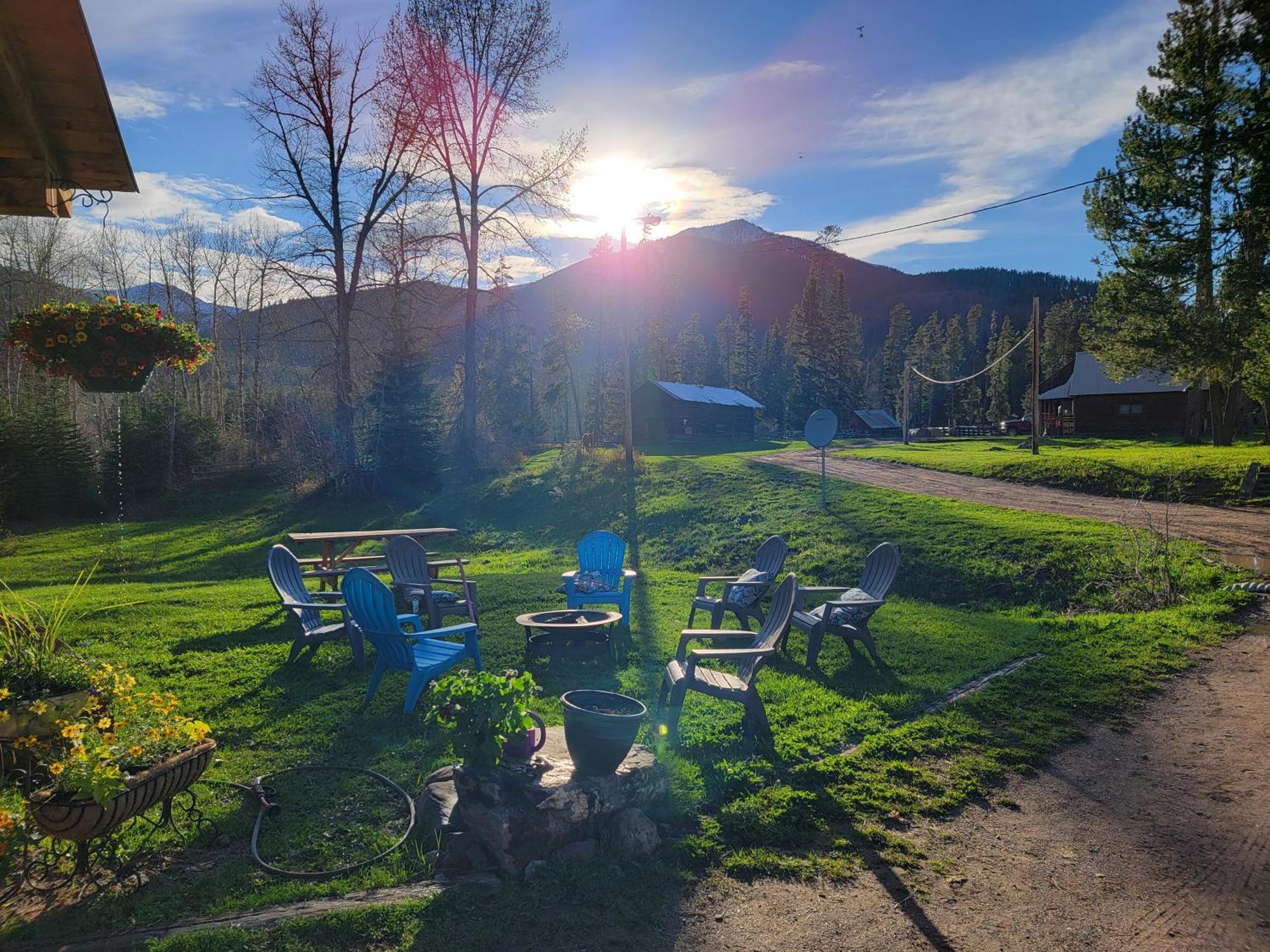 Bear Creek Ranch Bed & Breakfast Essex Exterior foto